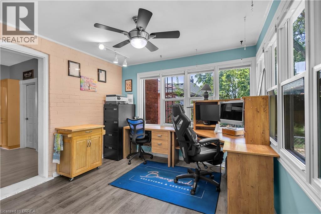 15 SALISBURY Avenue - 13