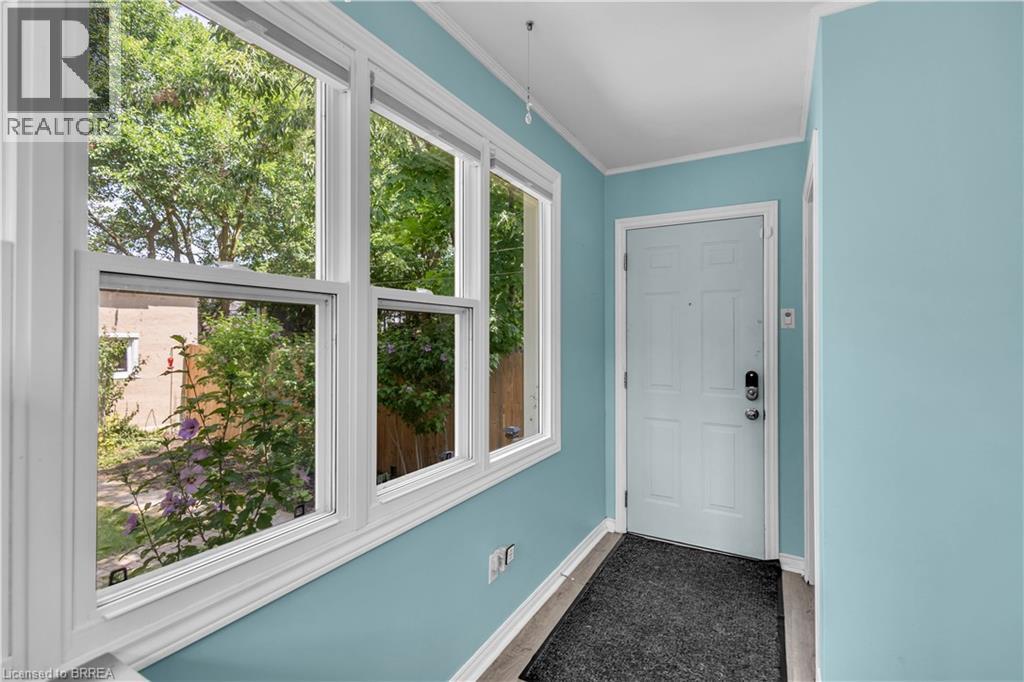 15 SALISBURY Avenue - 14