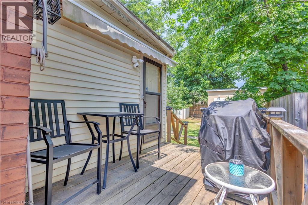15 SALISBURY Avenue - 22