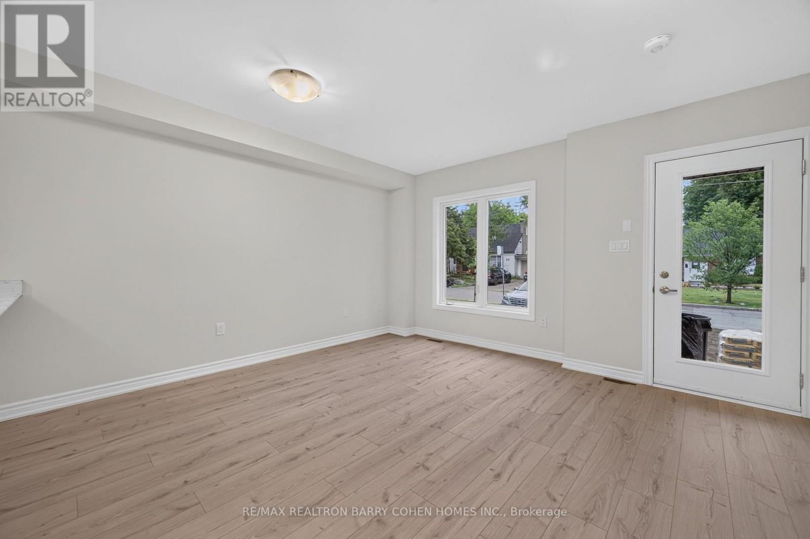 36 LUVERNE AVENUE - 19