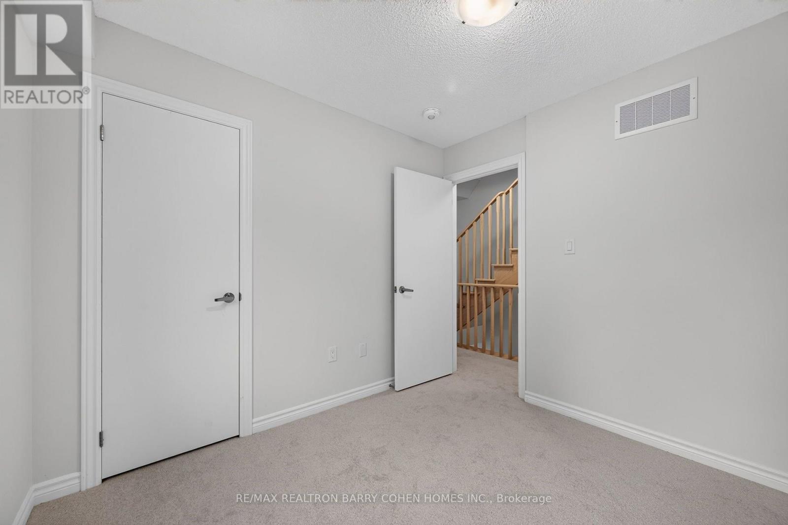 36 LUVERNE AVENUE - 23