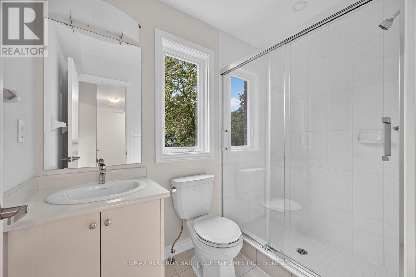 36 LUVERNE AVENUE - 24