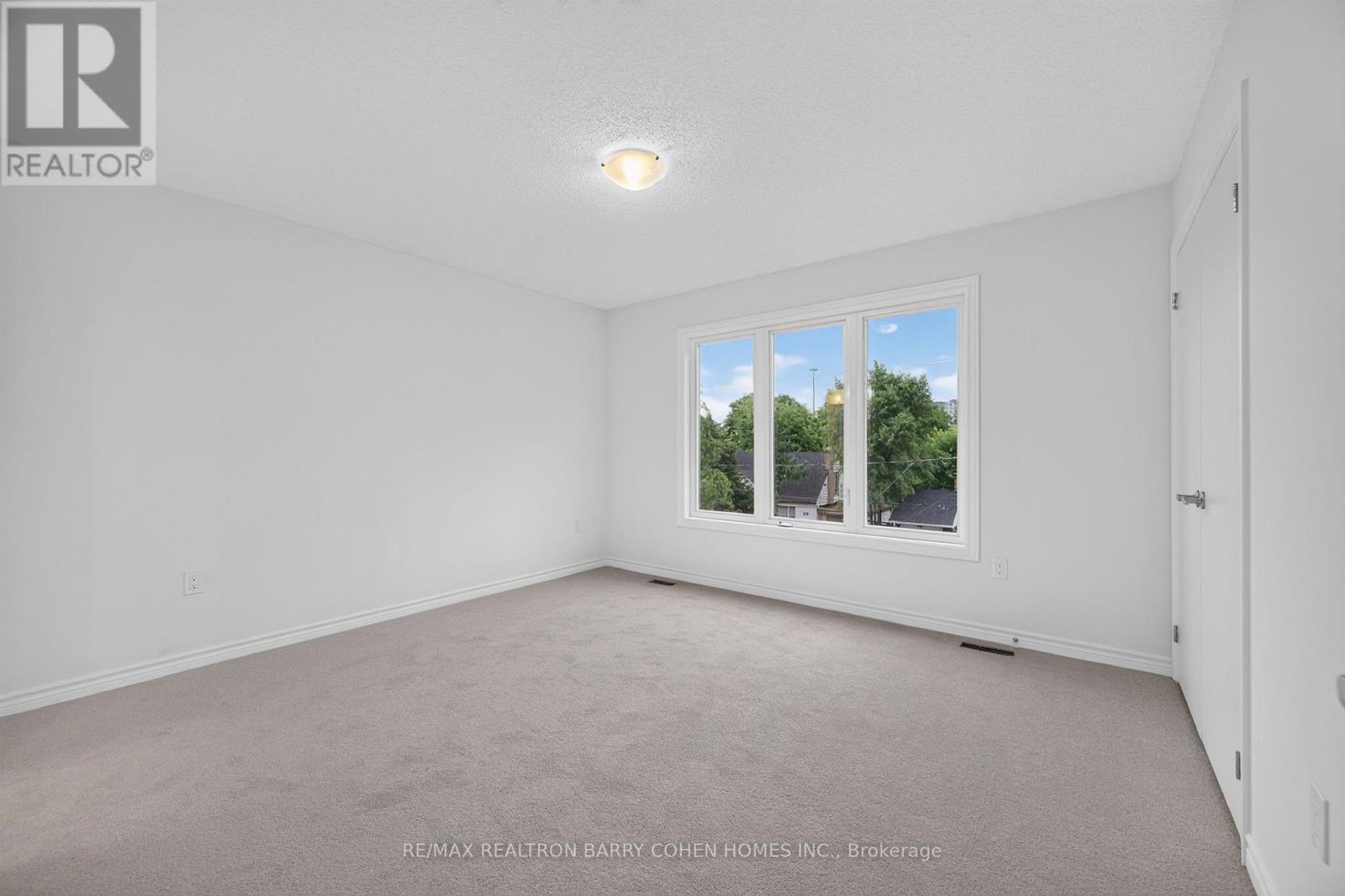 36 LUVERNE AVENUE - 26