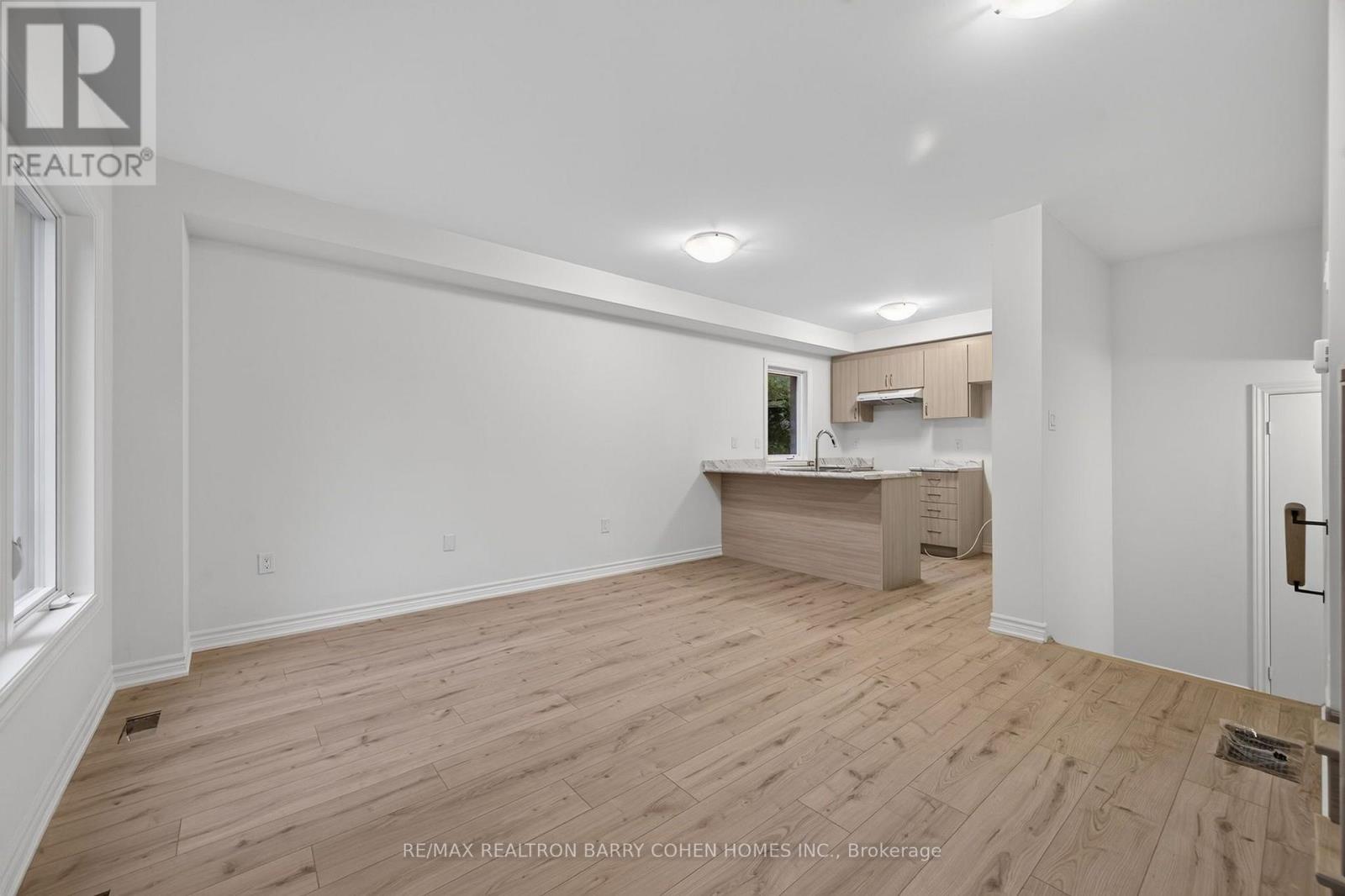 36 LUVERNE AVENUE - 29