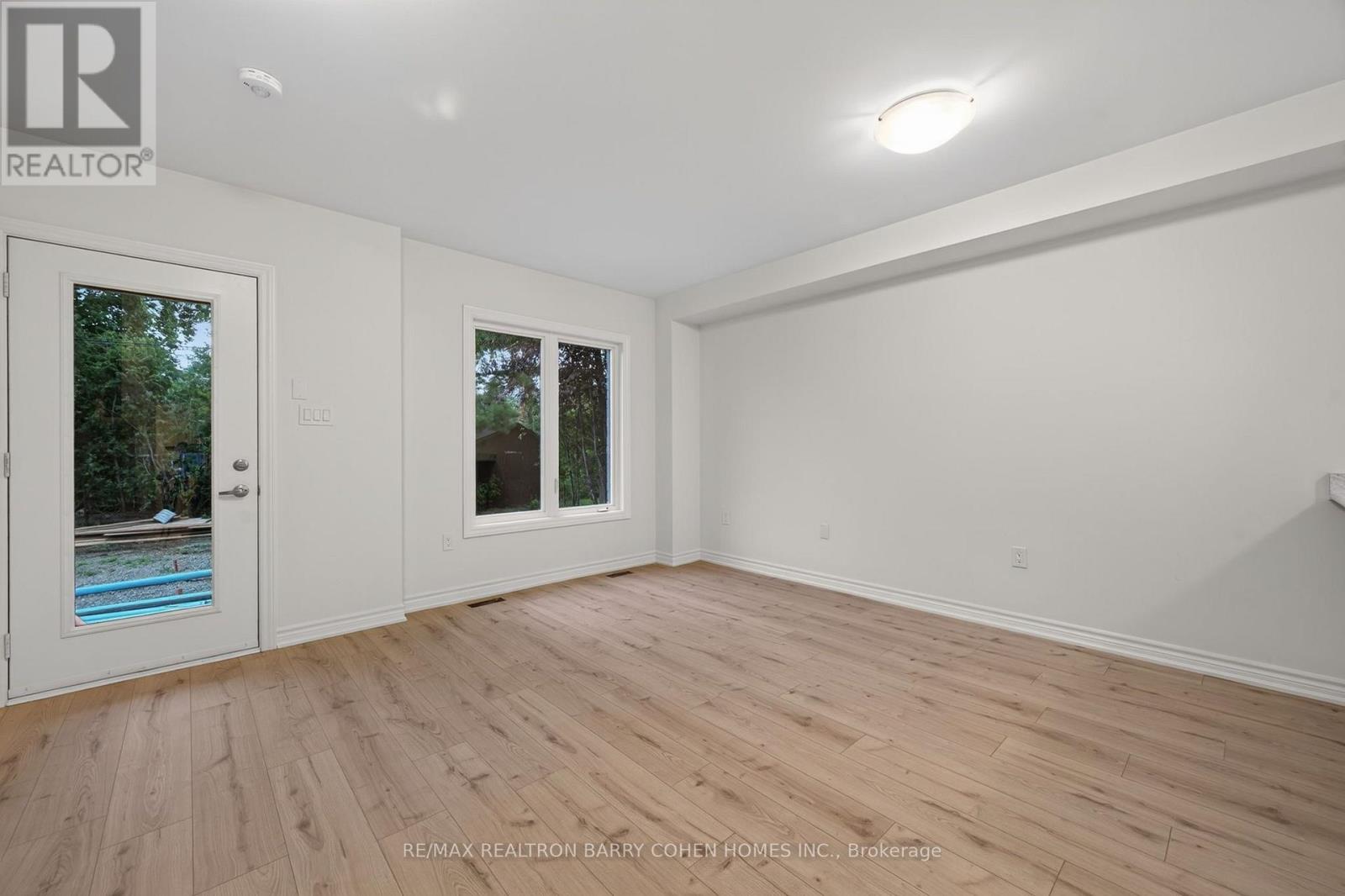 36 LUVERNE AVENUE - 30
