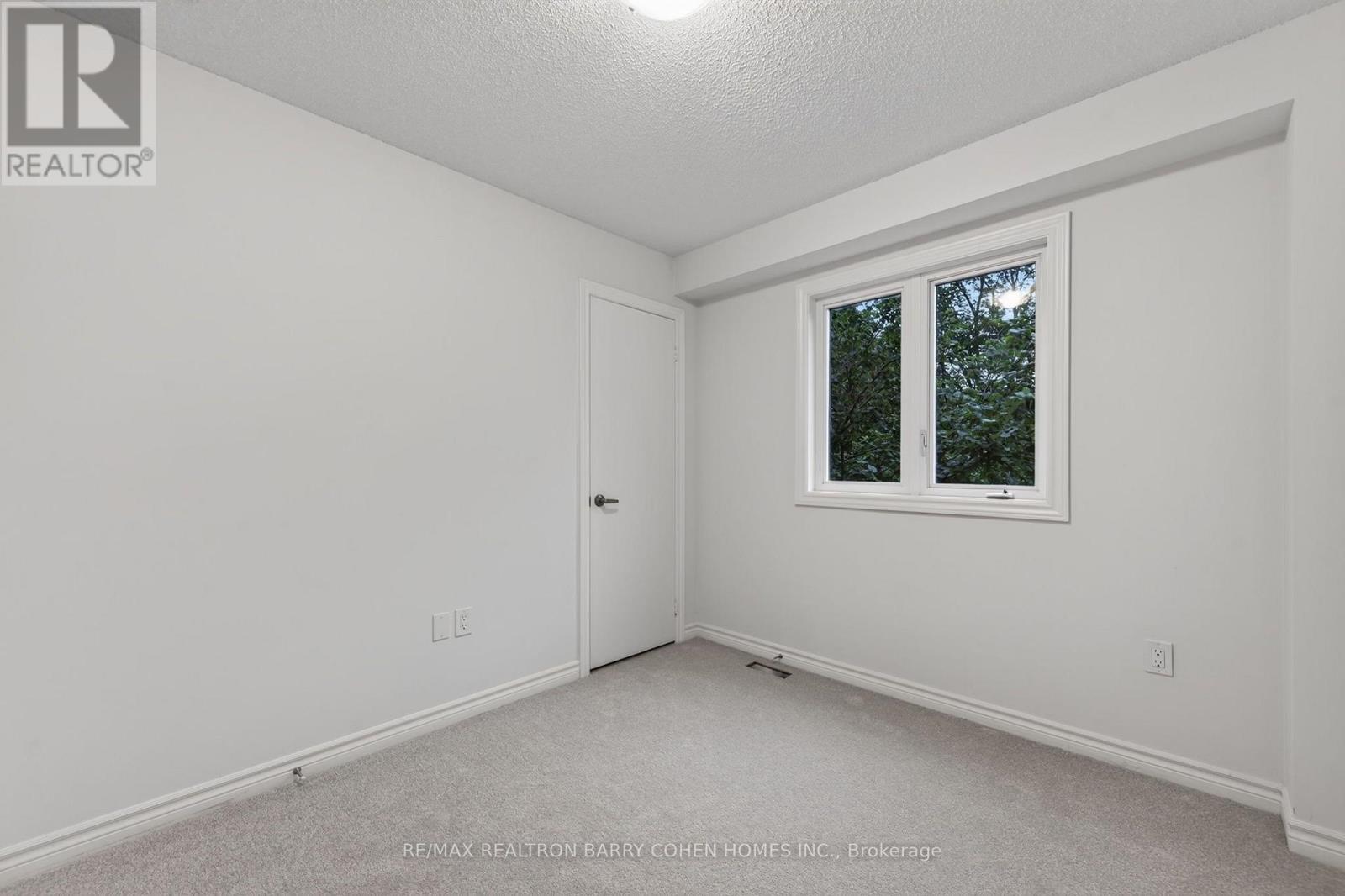 36 LUVERNE AVENUE - 34