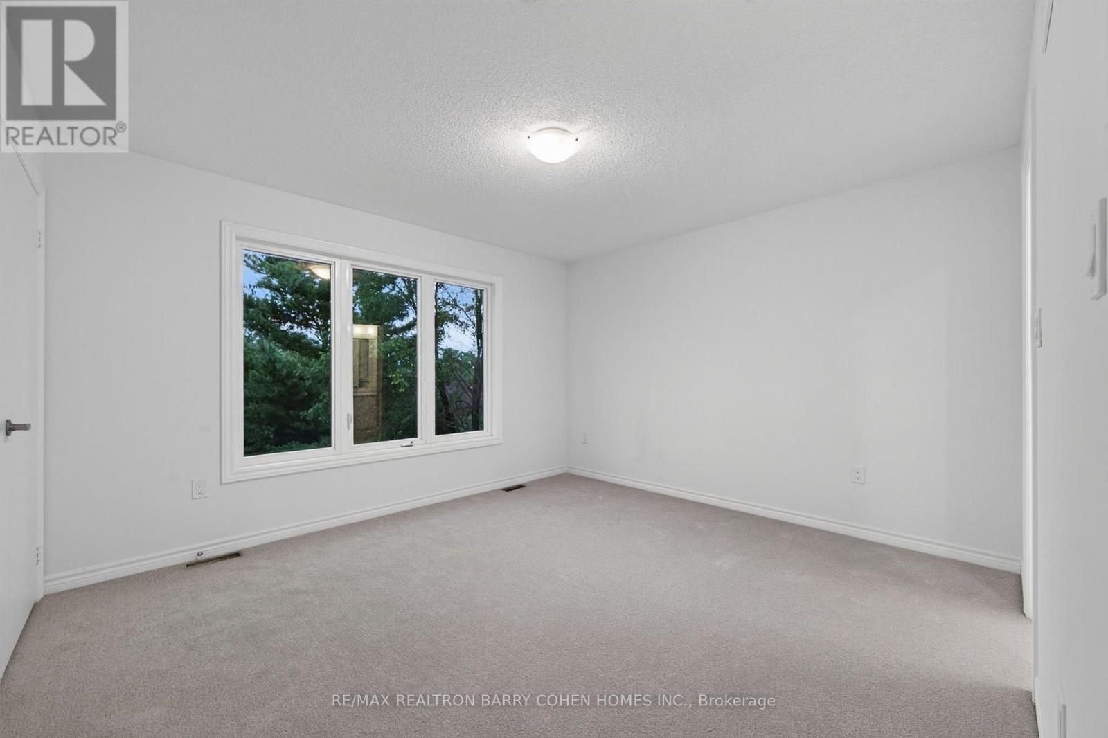 36 LUVERNE AVENUE - 35