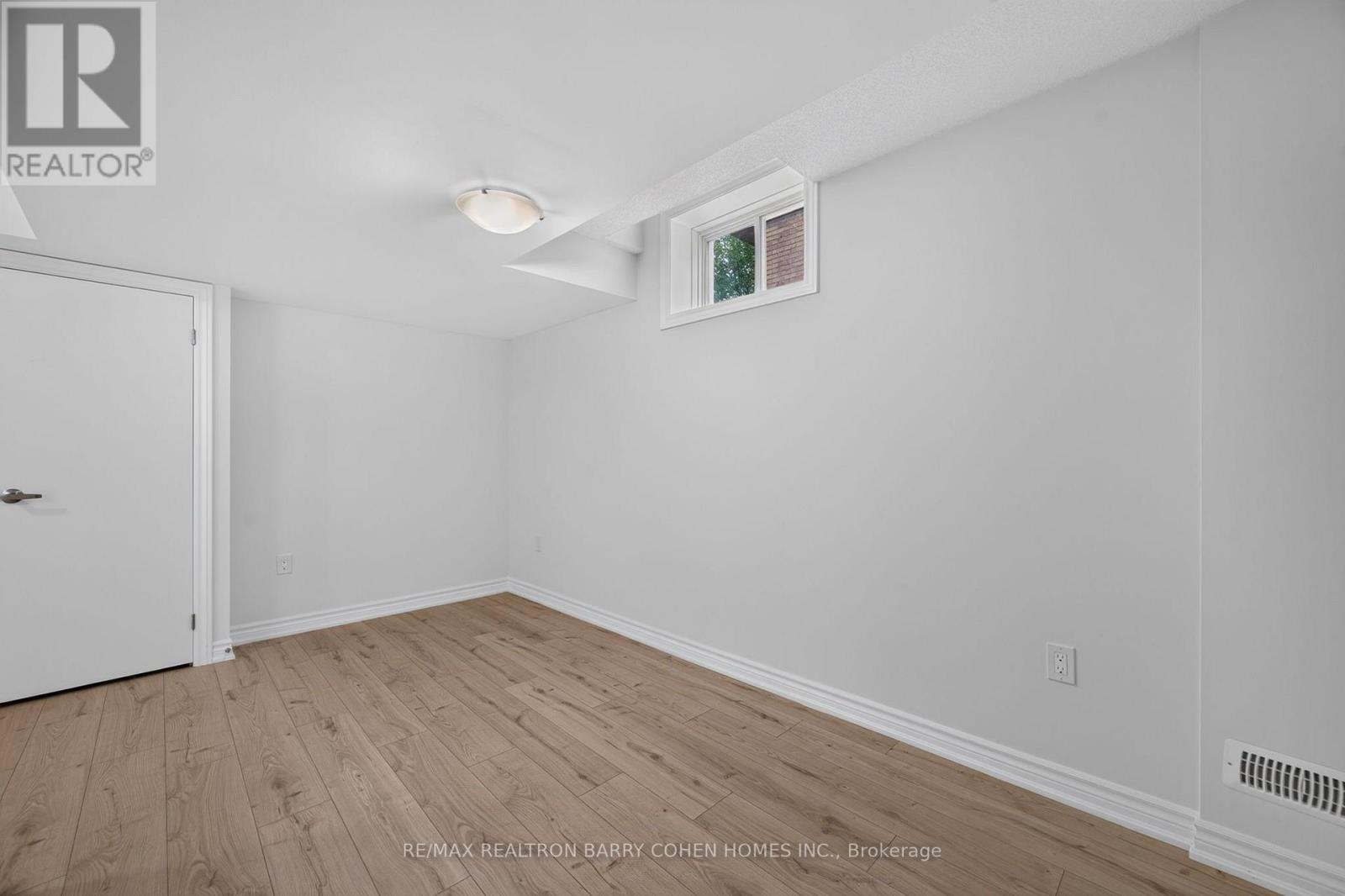 36 LUVERNE AVENUE - 8