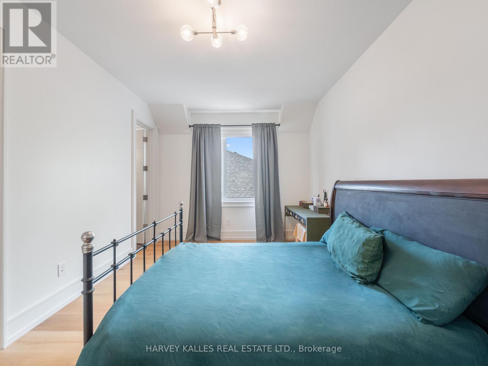 267 EMPRESS AVENUE - 27