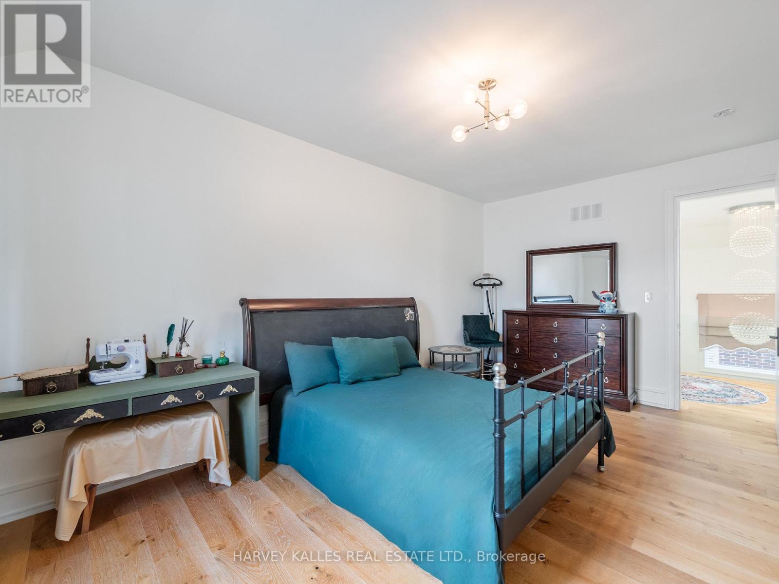267 EMPRESS AVENUE - 28