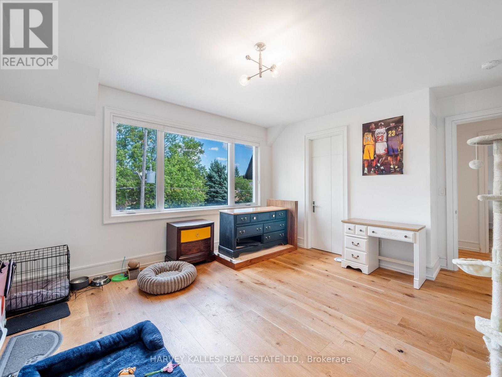 267 EMPRESS AVENUE - 37