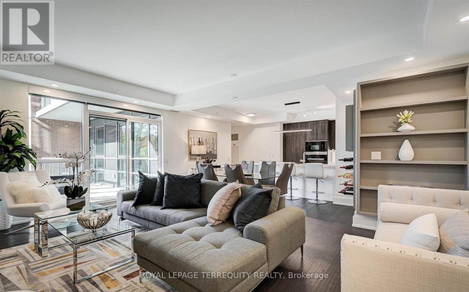#401 3 SOUTHVALE DRIVE - 1