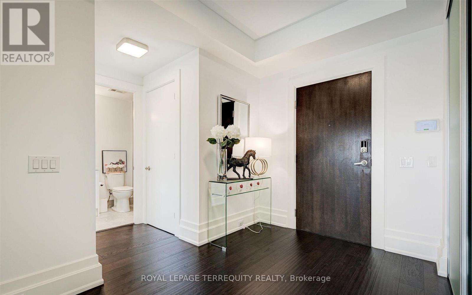 #401 3 SOUTHVALE DRIVE - 4