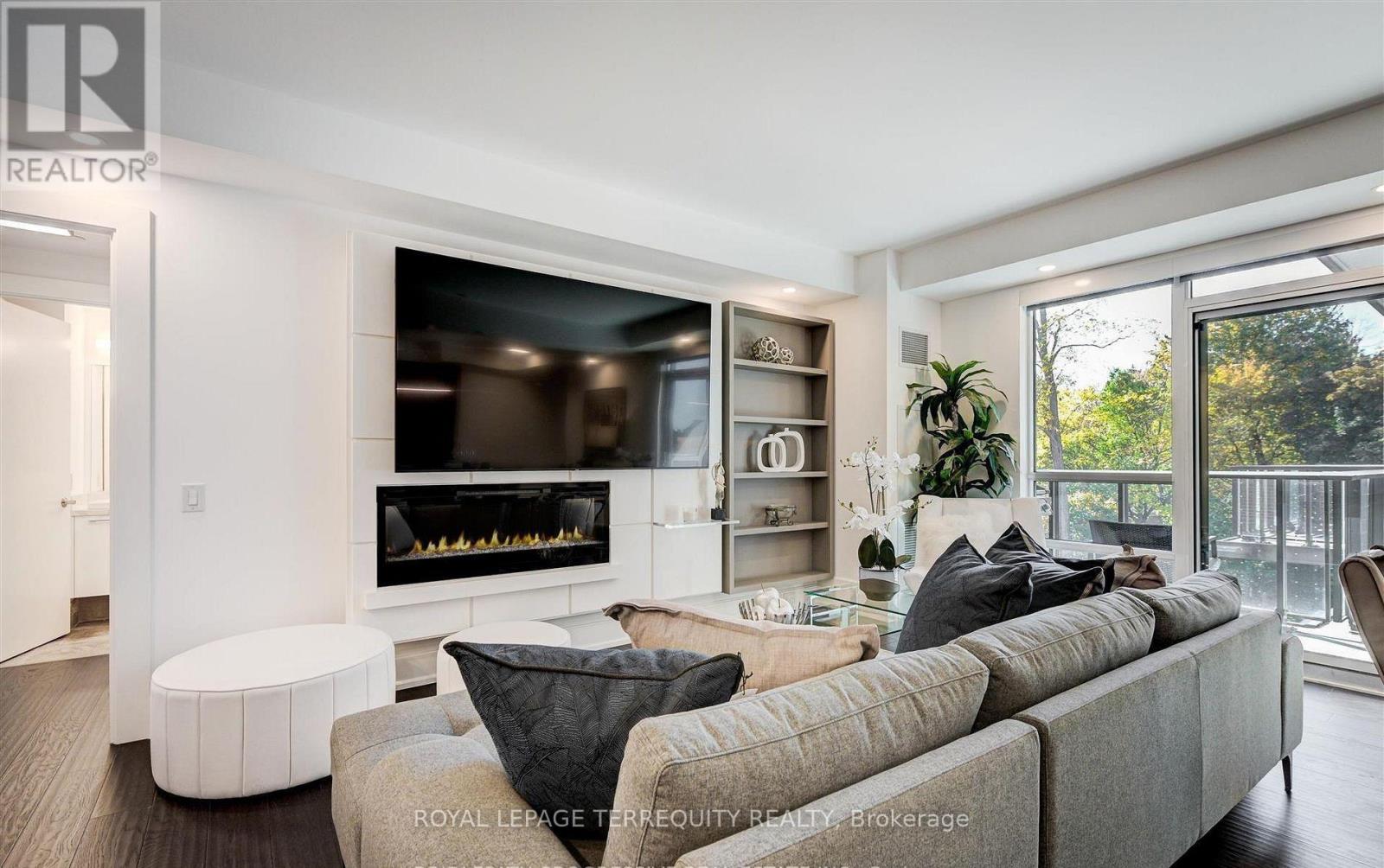 #401 3 SOUTHVALE DRIVE - 6