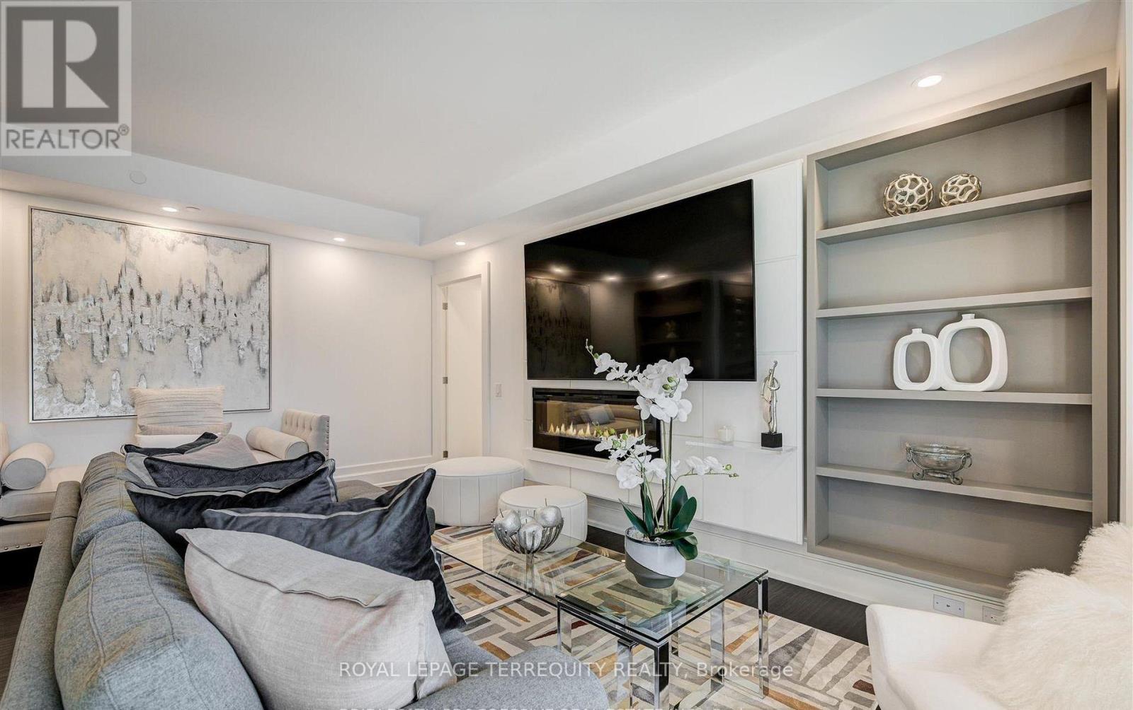#401 3 SOUTHVALE DRIVE - 7