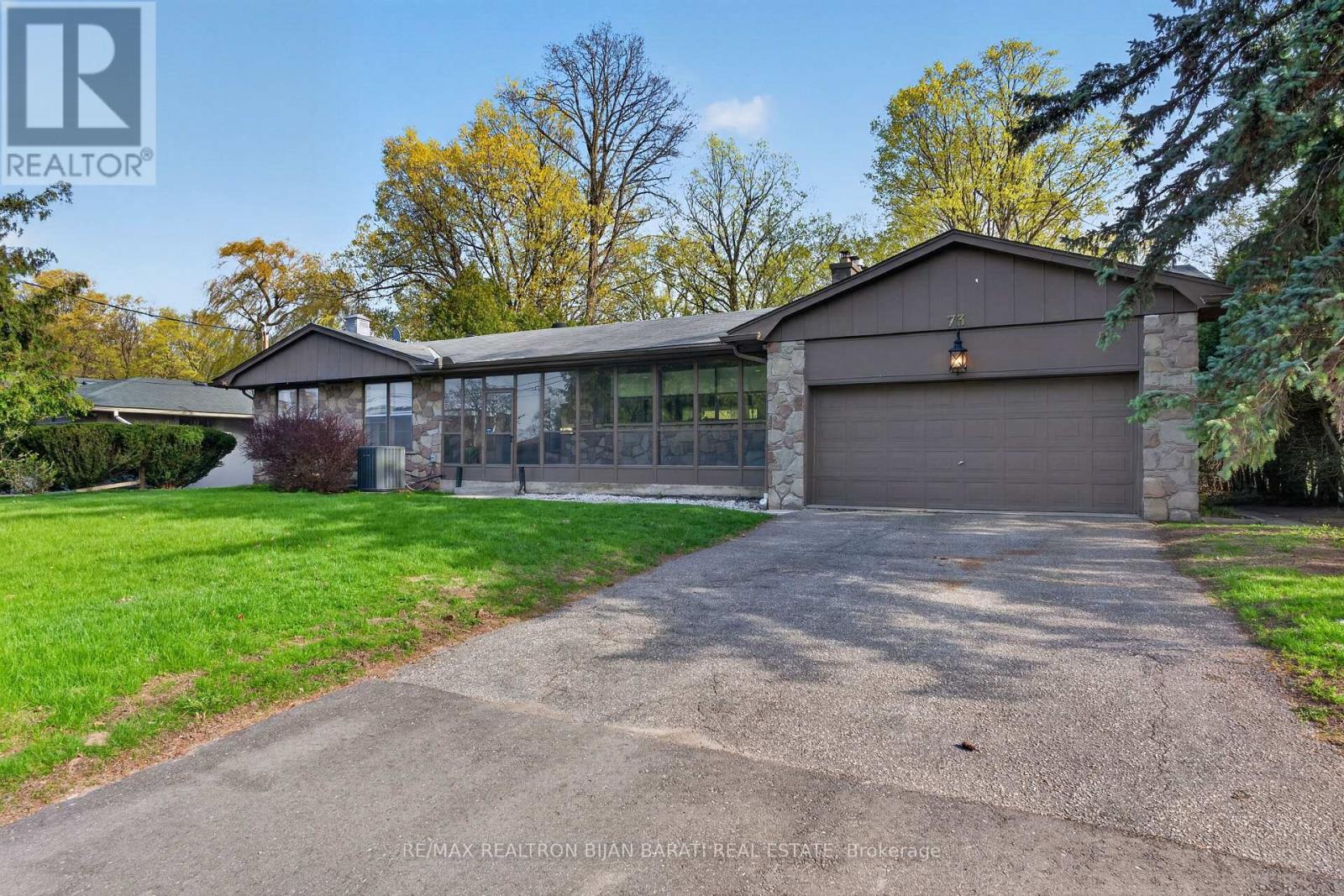 73 FOREST GROVE DRIVE - 2