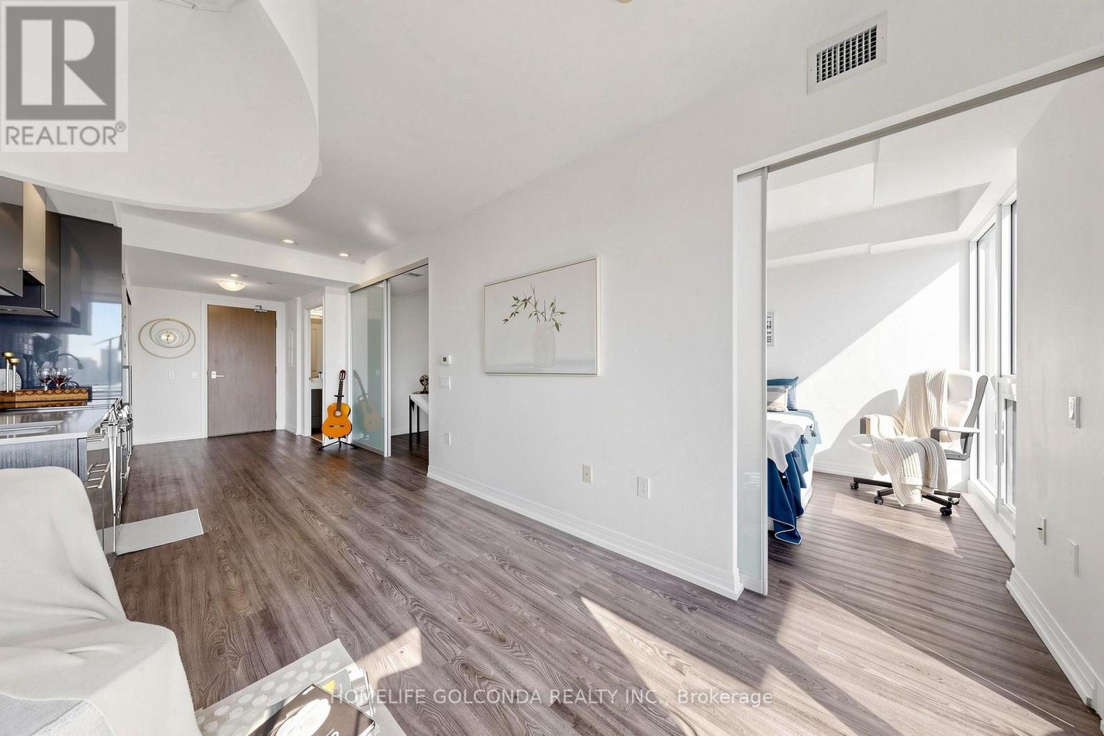 #2714 251 JARVIS STREET - 17