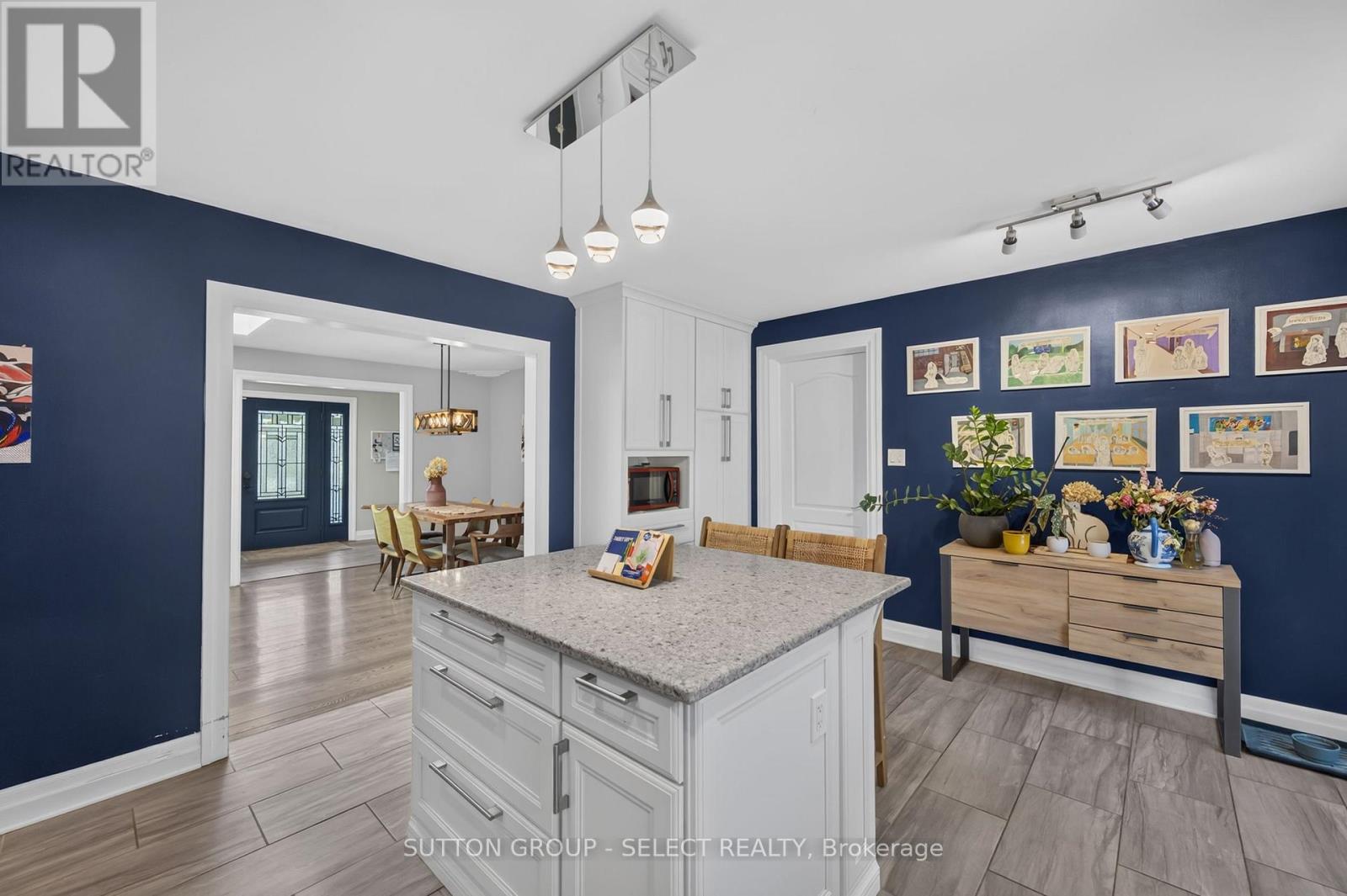 429 JARVIS STREET - 10
