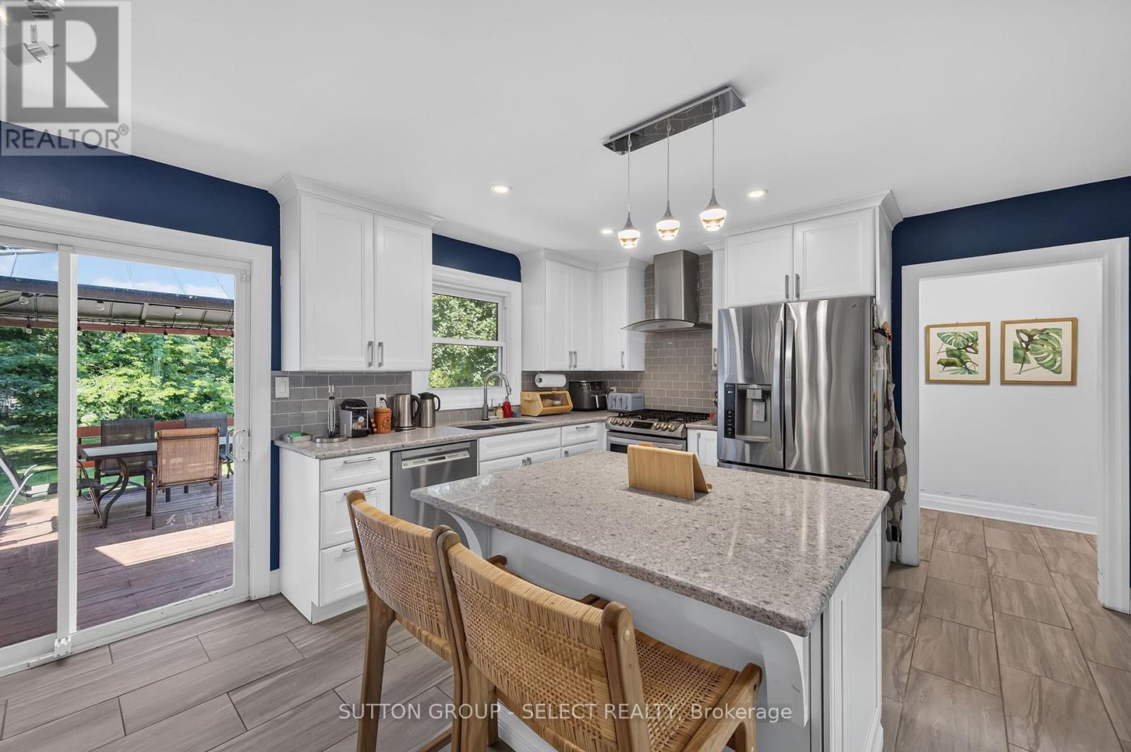 429 JARVIS STREET - 11