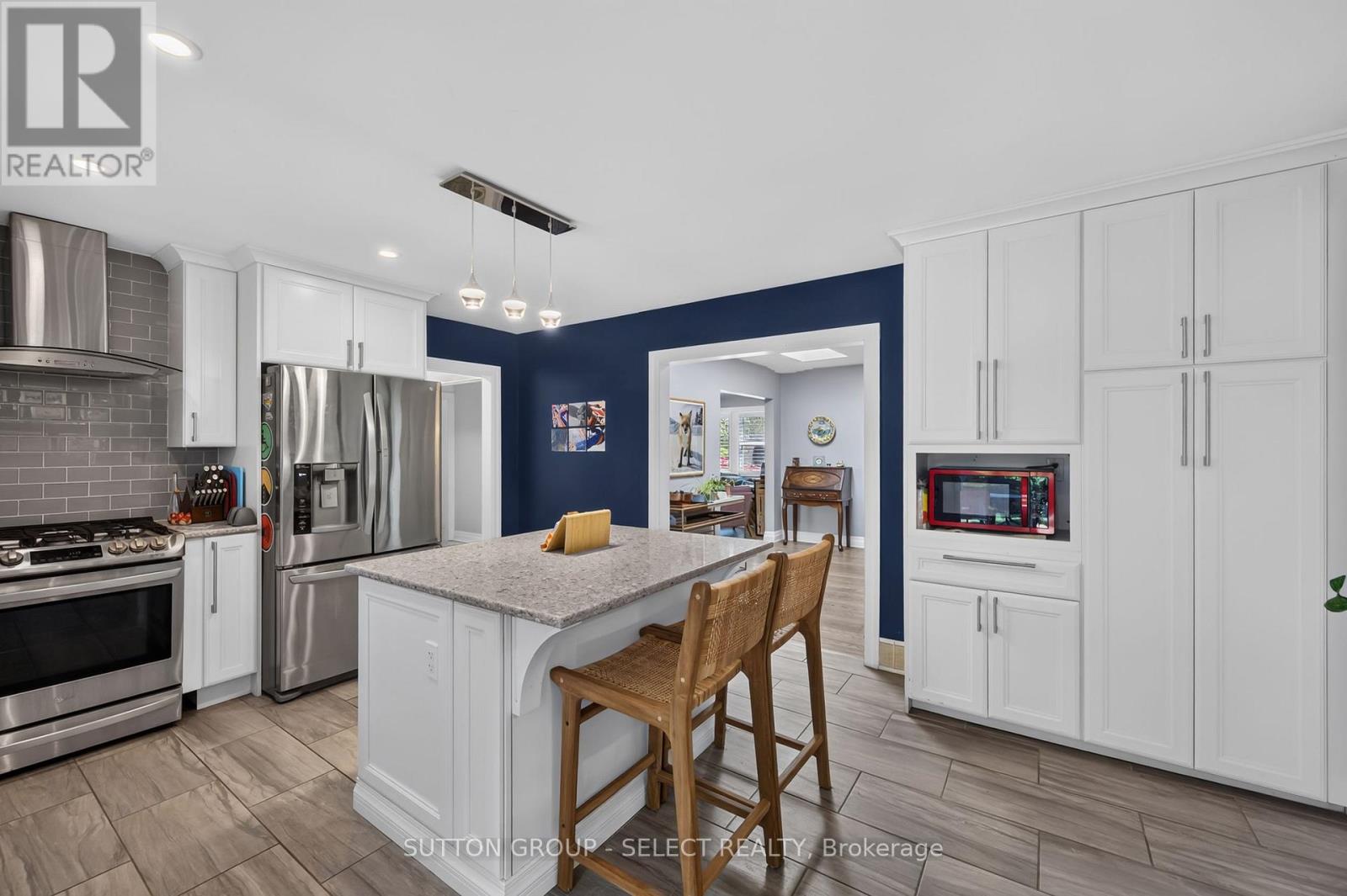 429 JARVIS STREET - 12