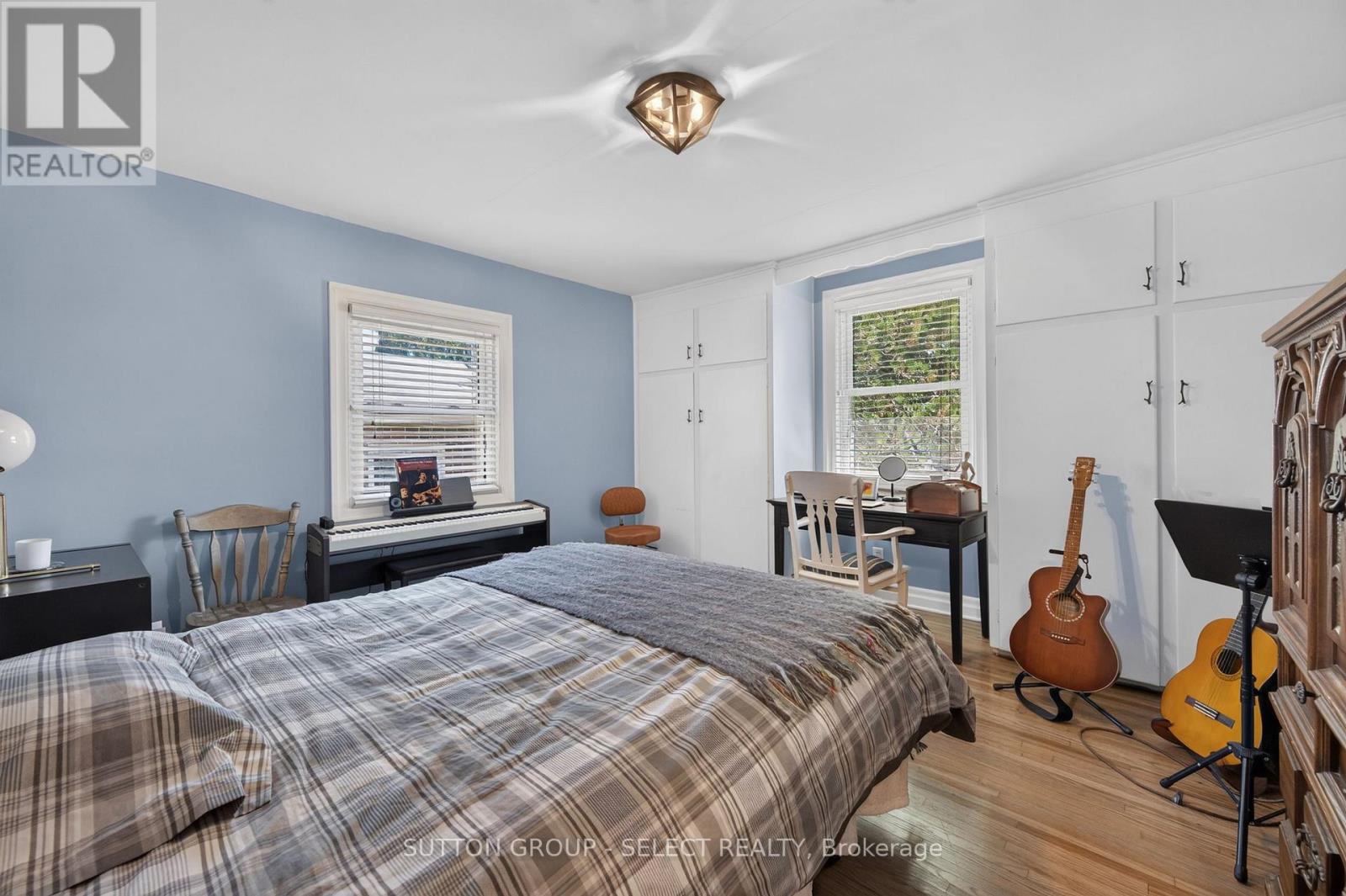 429 JARVIS STREET - 21