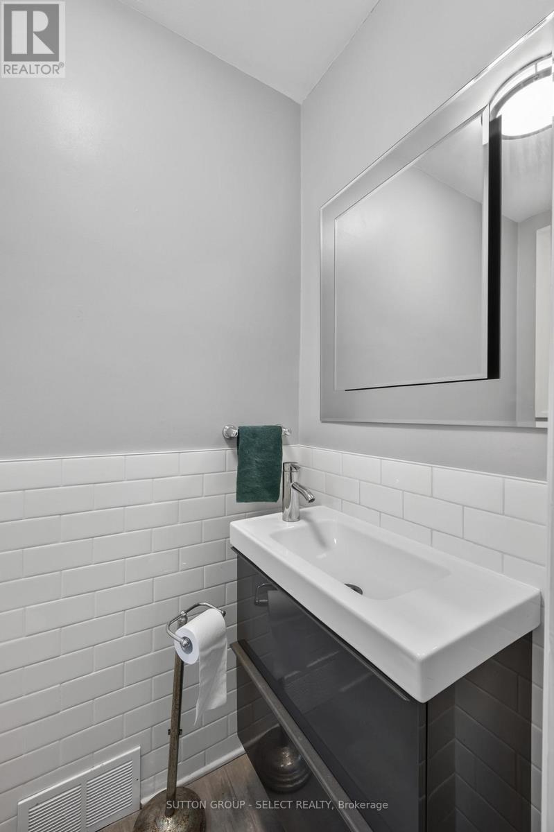 429 JARVIS STREET - 26