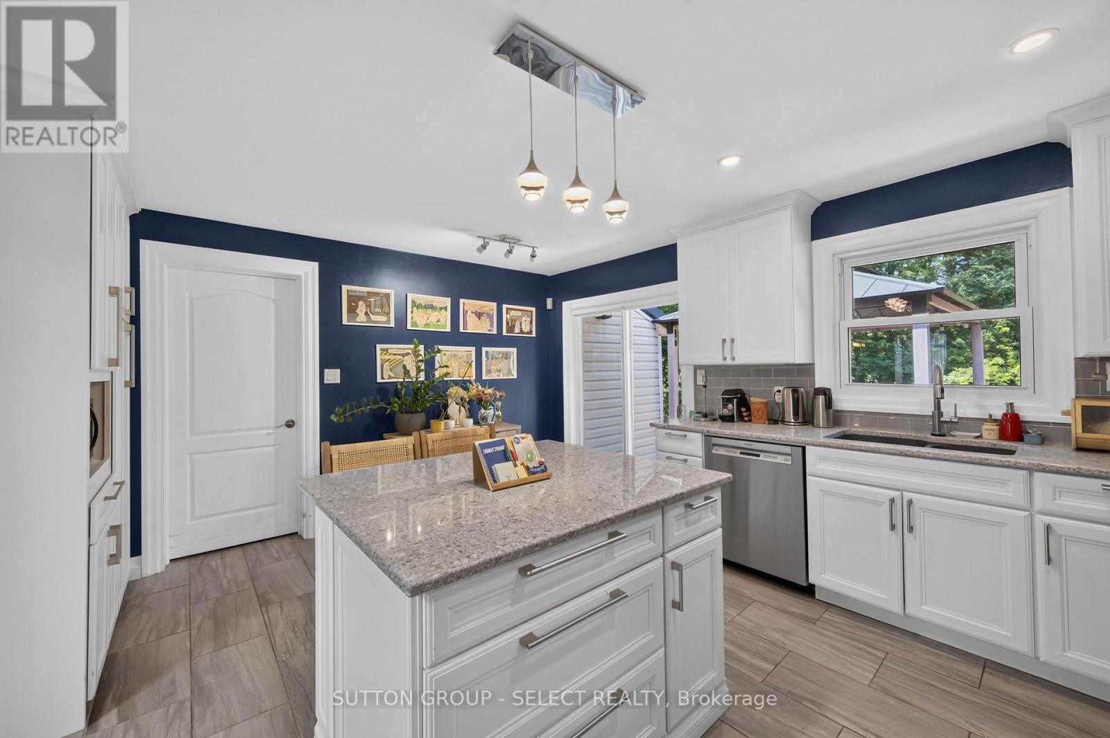 429 JARVIS STREET - 8