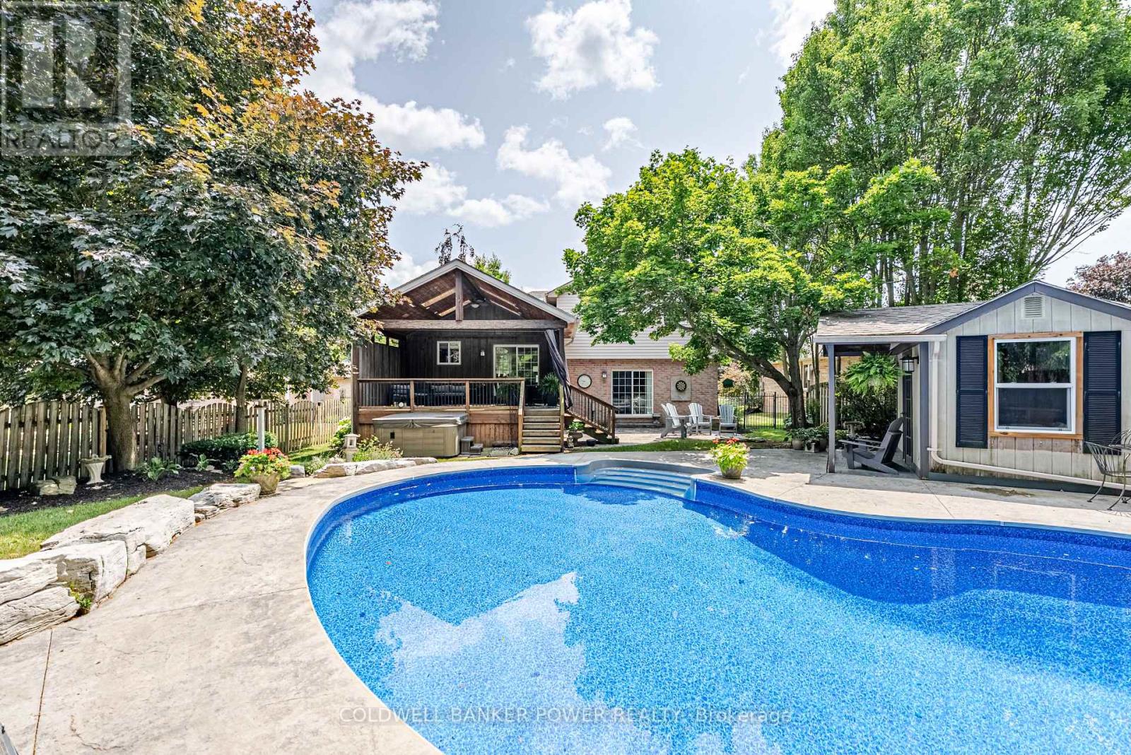 12 DAVENTRY WAY - Image 44