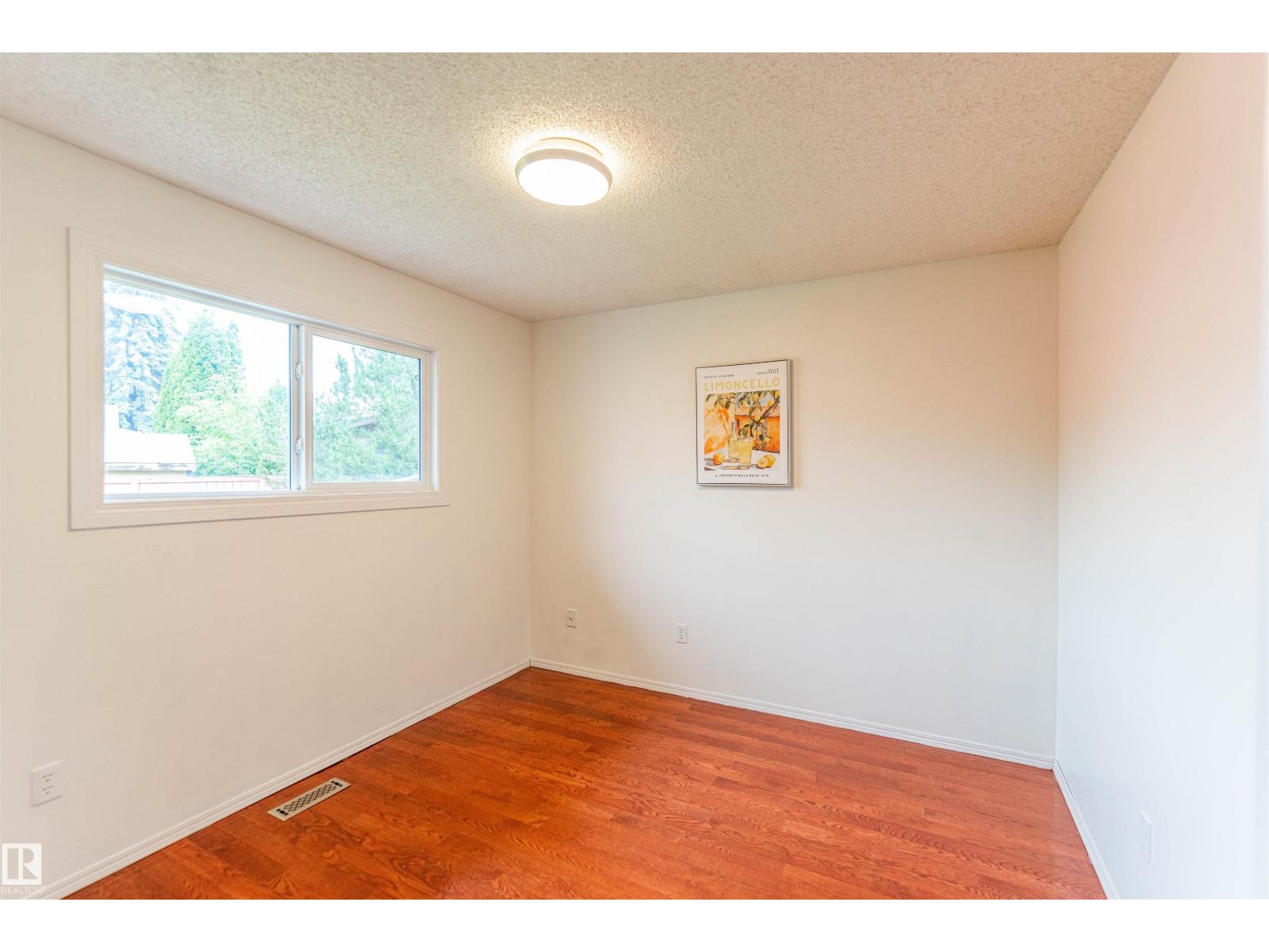 16524 116 ST NW - 27