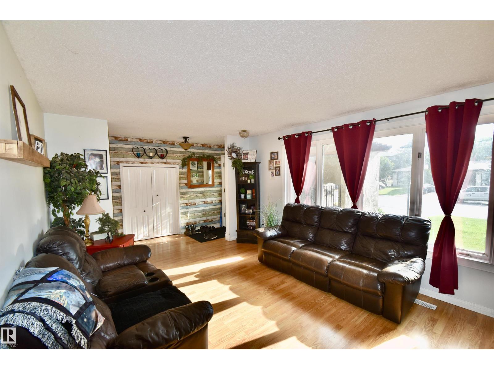 4405 46A ST - 4