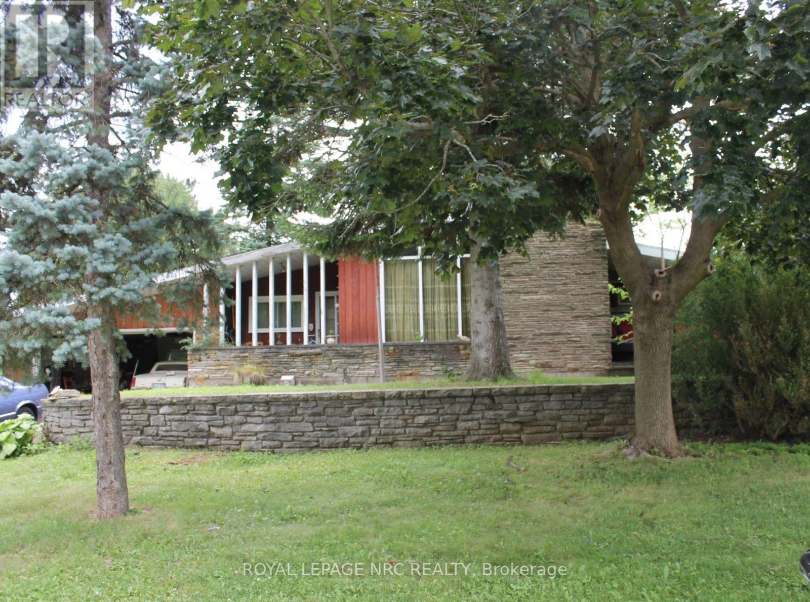 20 WOODMOUNT DRIVE - 2