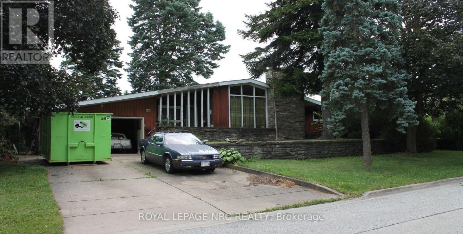 20 WOODMOUNT DRIVE - 1