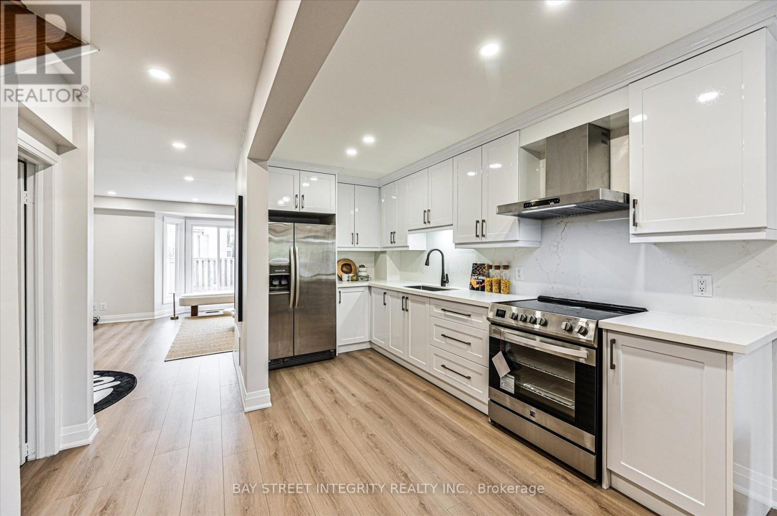 15 HUNTSMILL BOULEVARD - 10
