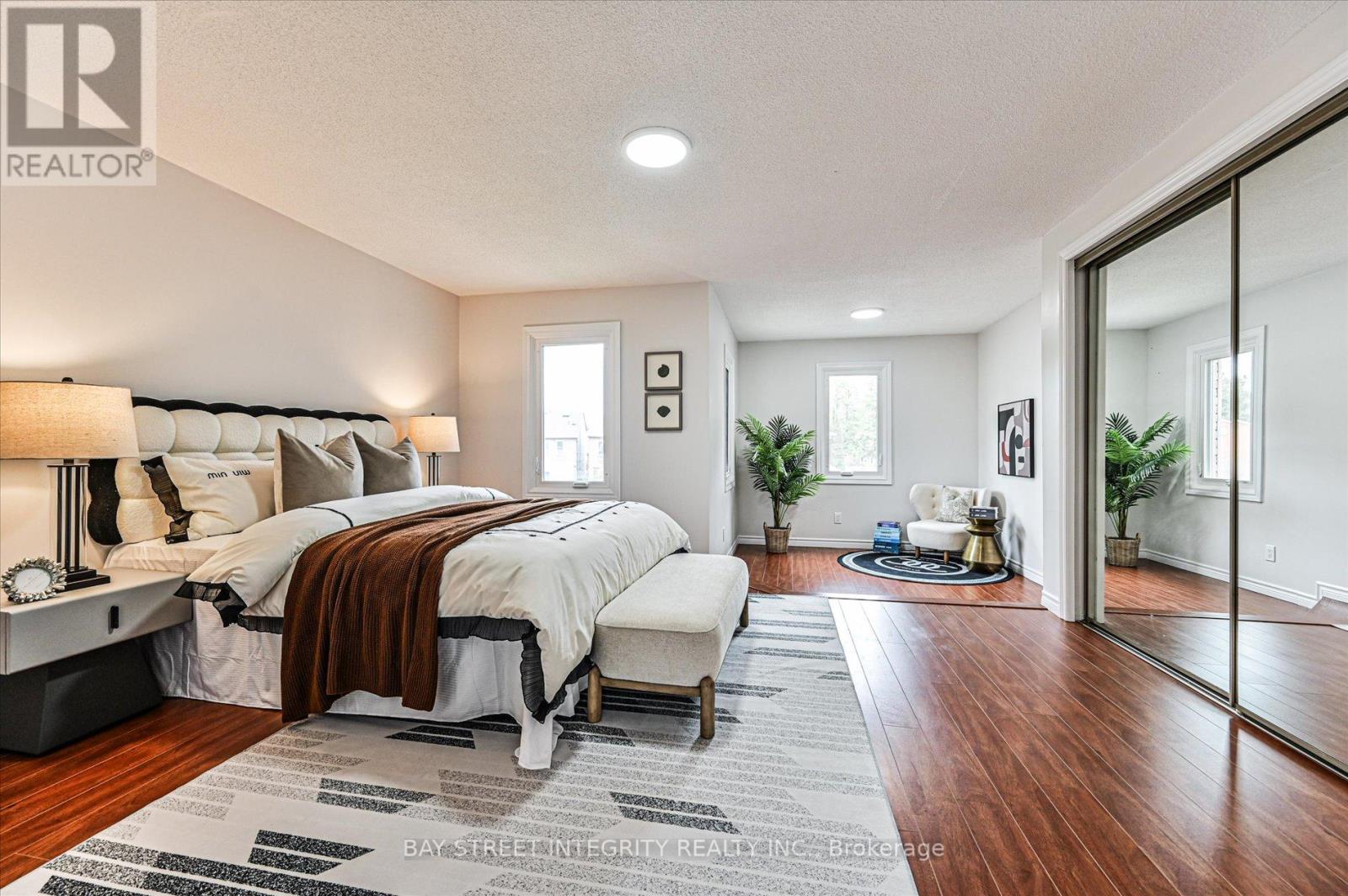 15 HUNTSMILL BOULEVARD - 17