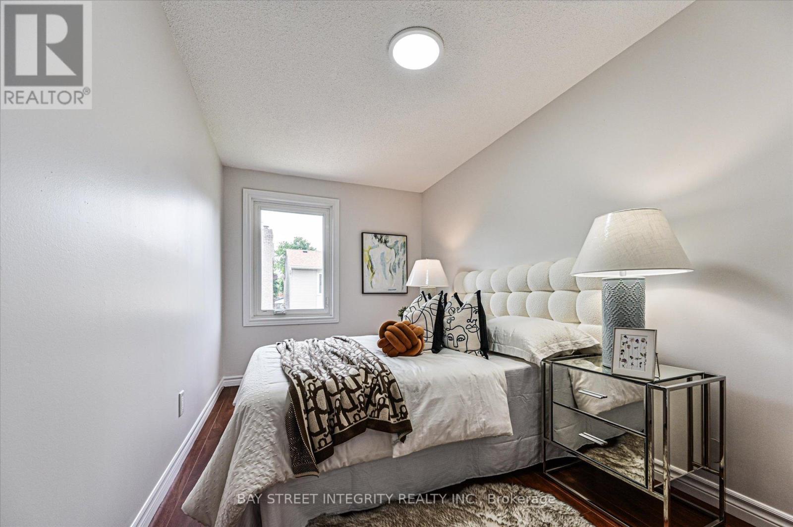 15 HUNTSMILL BOULEVARD - 20