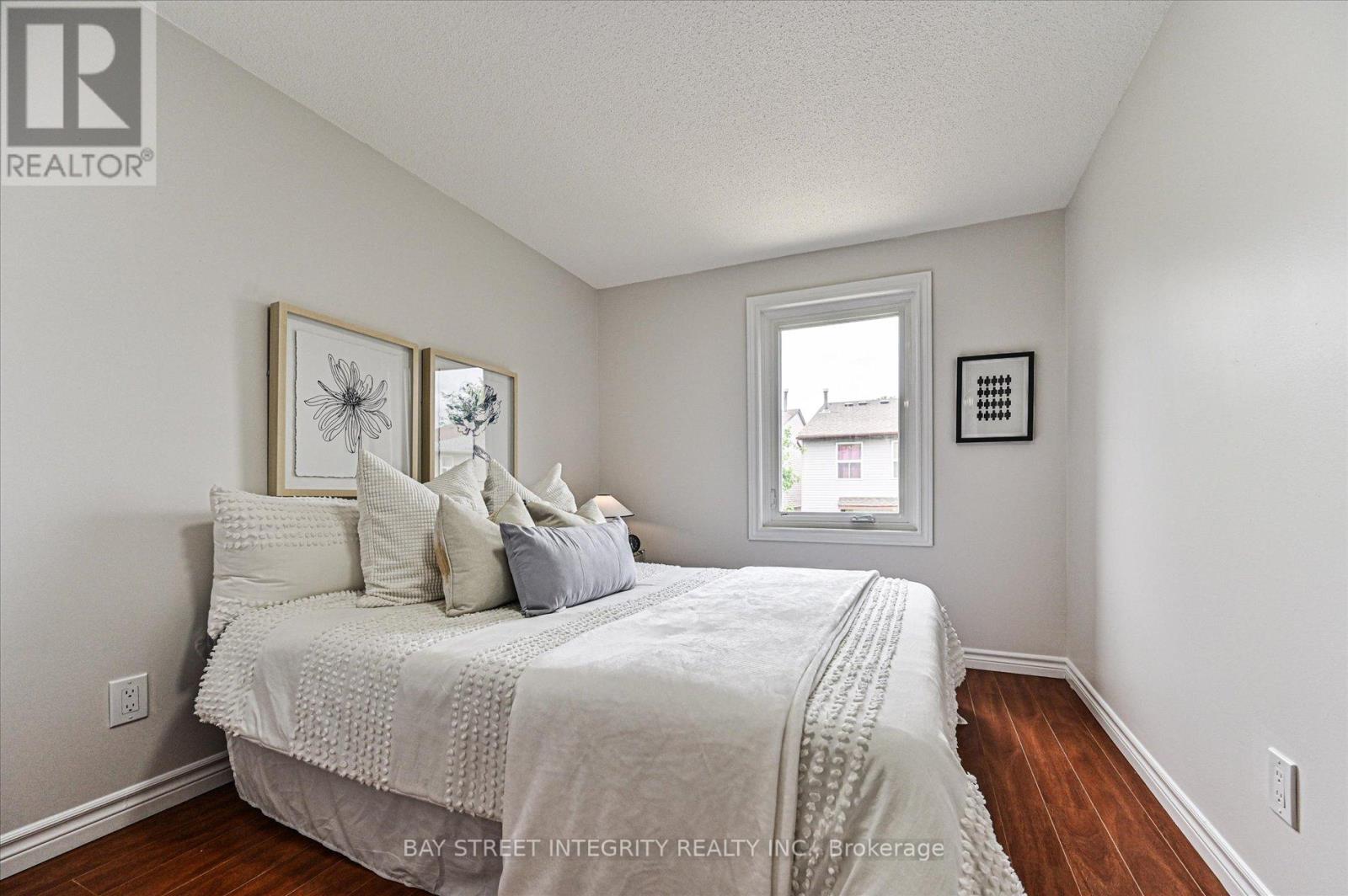 15 HUNTSMILL BOULEVARD - 21