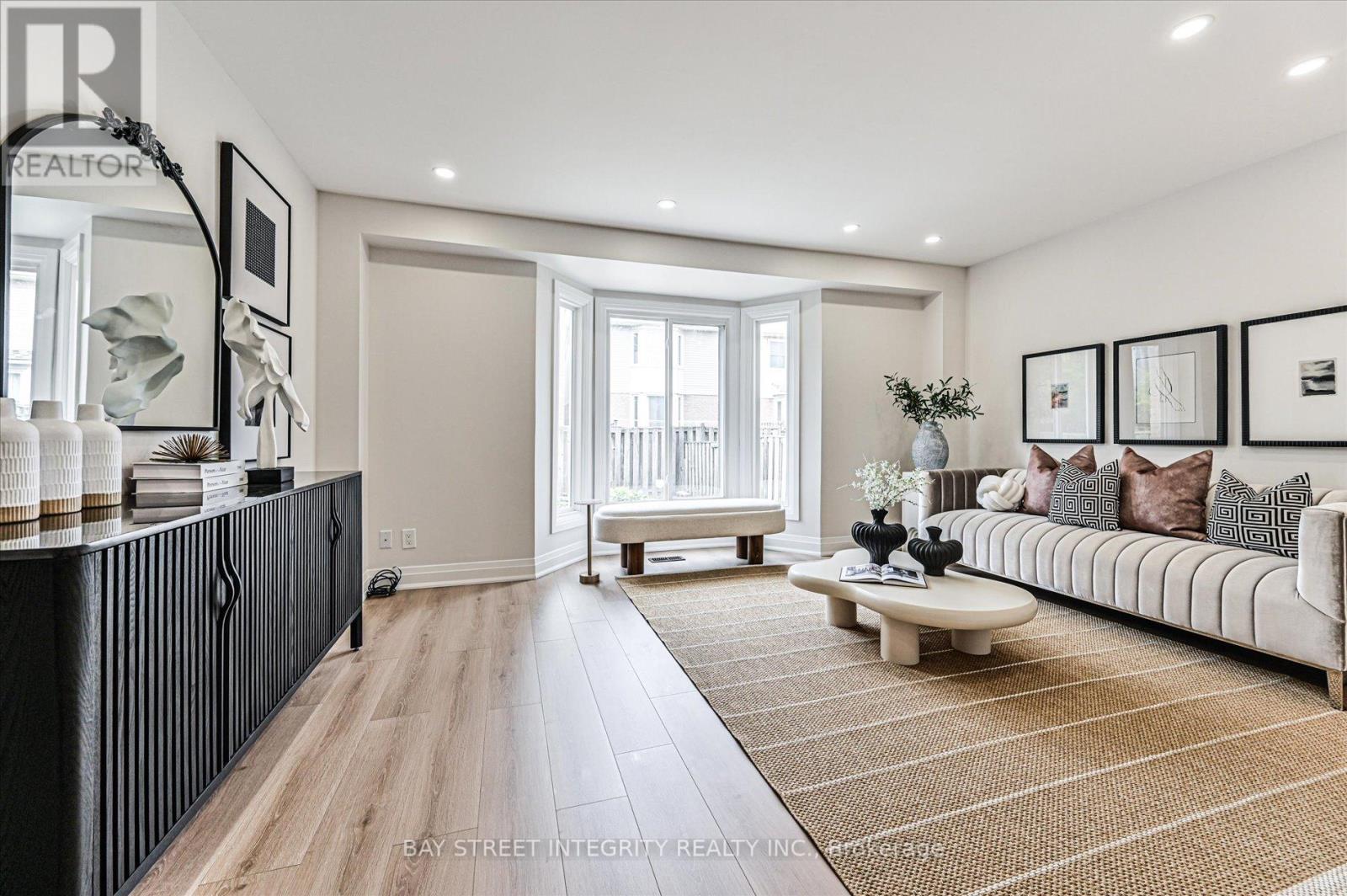15 HUNTSMILL BOULEVARD - 6
