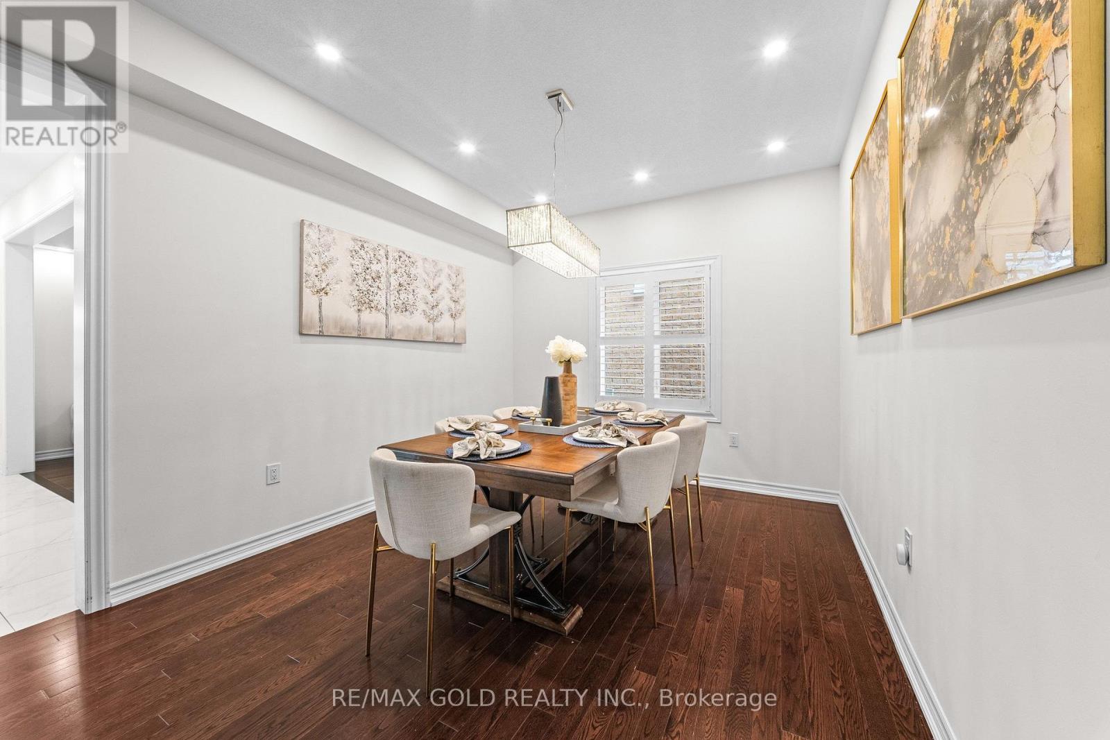 271 FLEETWOOD DRIVE - 12
