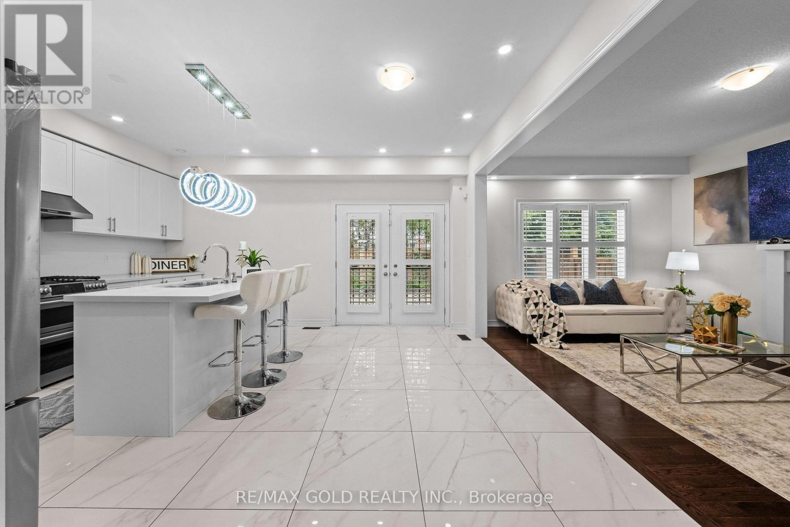 271 FLEETWOOD DRIVE - 14