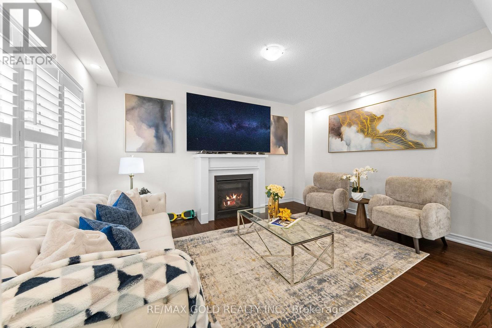 271 FLEETWOOD DRIVE - 21