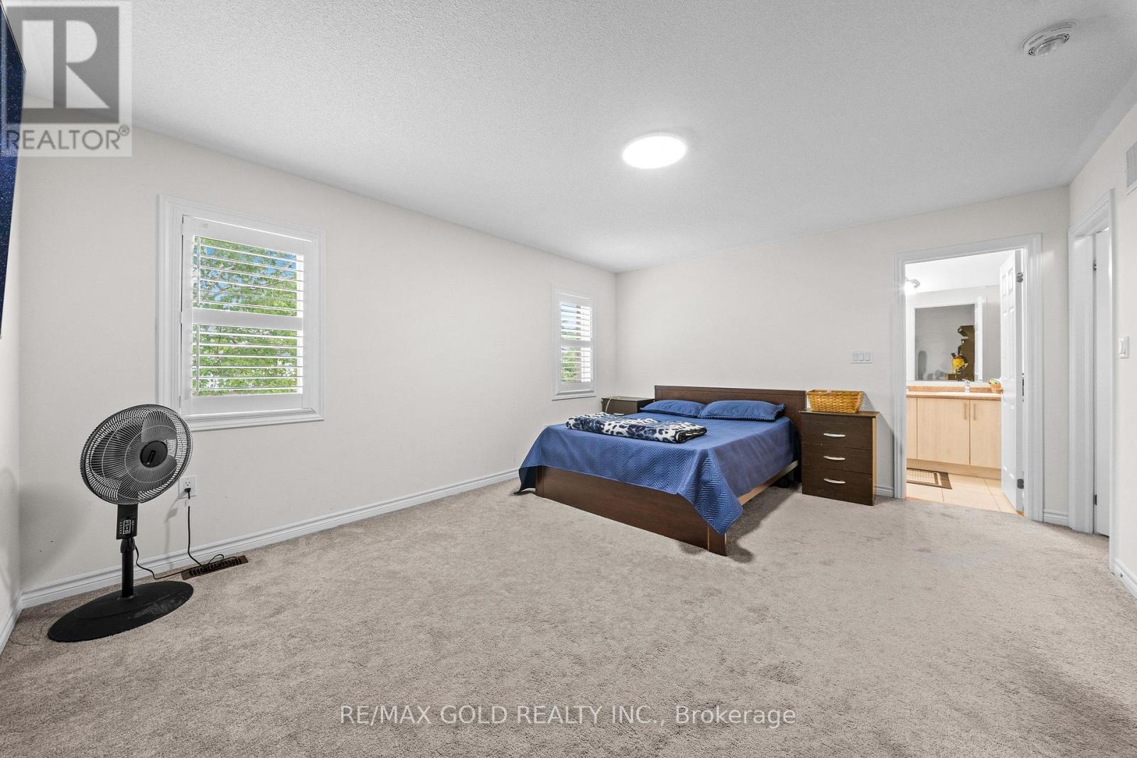 271 FLEETWOOD DRIVE - 26