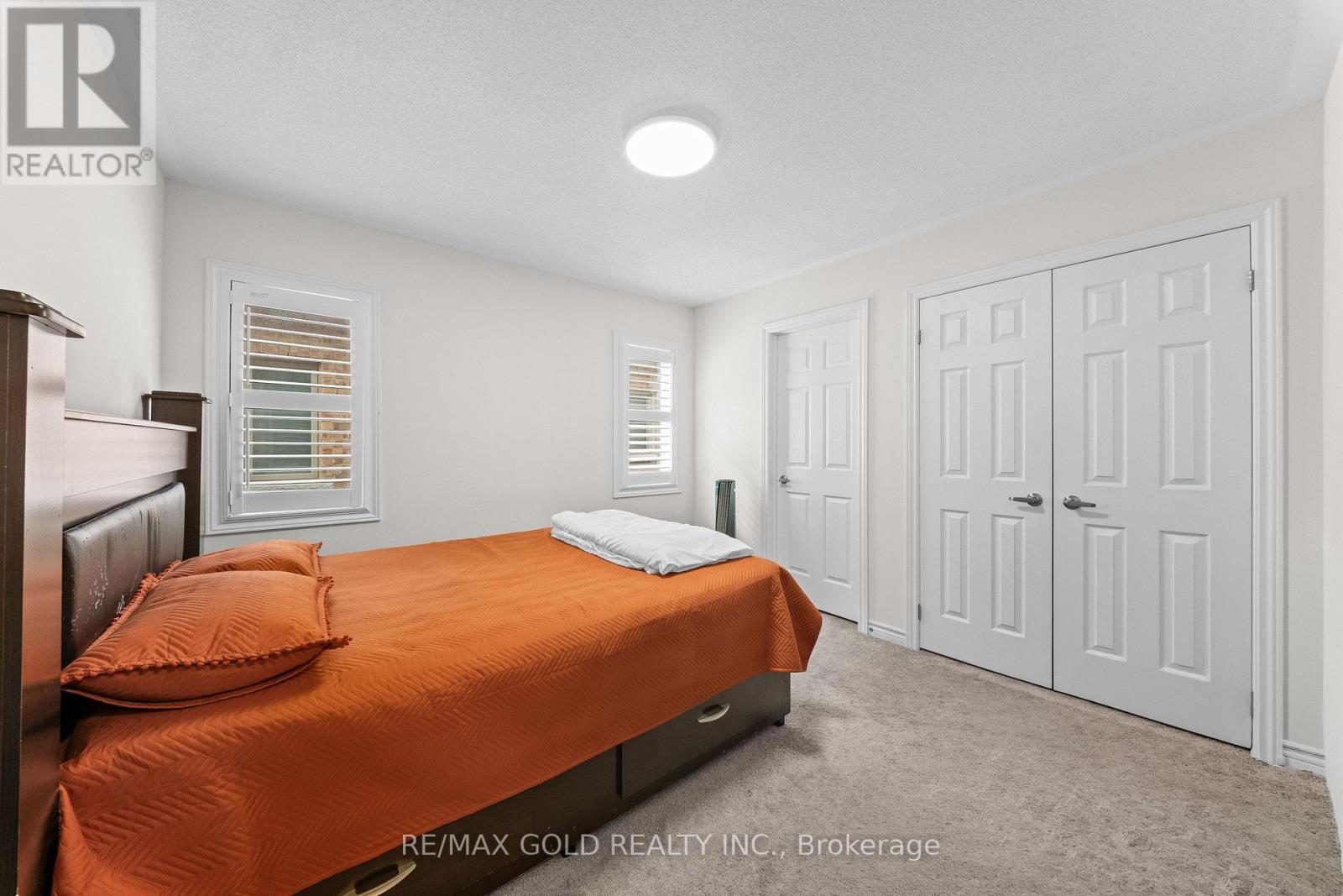 271 FLEETWOOD DRIVE - 28