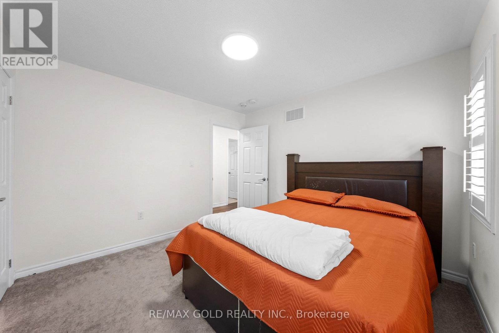 271 FLEETWOOD DRIVE - 29