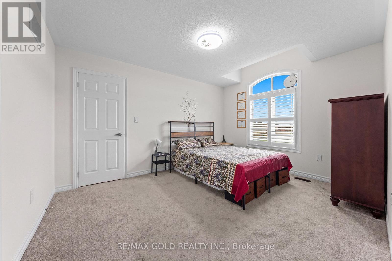 271 FLEETWOOD DRIVE - 31