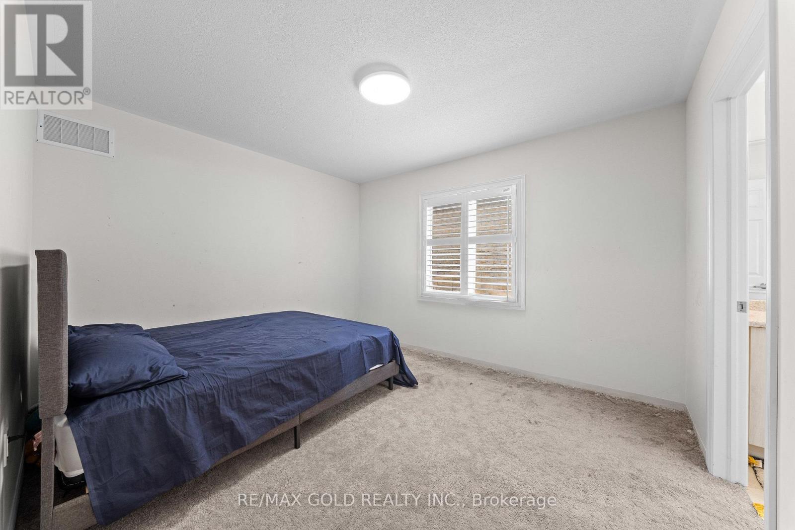 271 FLEETWOOD DRIVE - 35