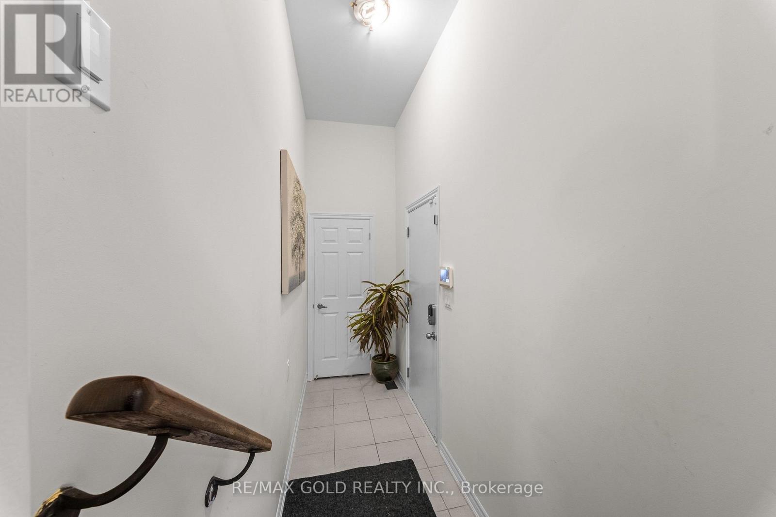 271 FLEETWOOD DRIVE - 37