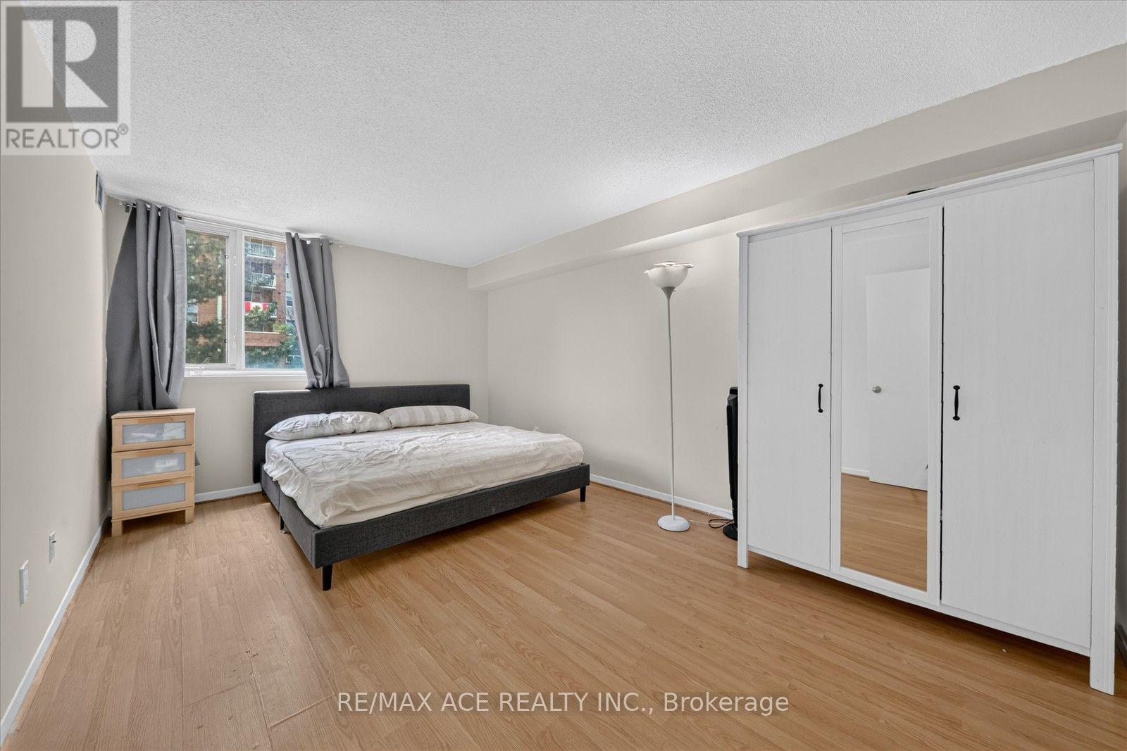 #201 15 SEWELLS ROAD - Image 13