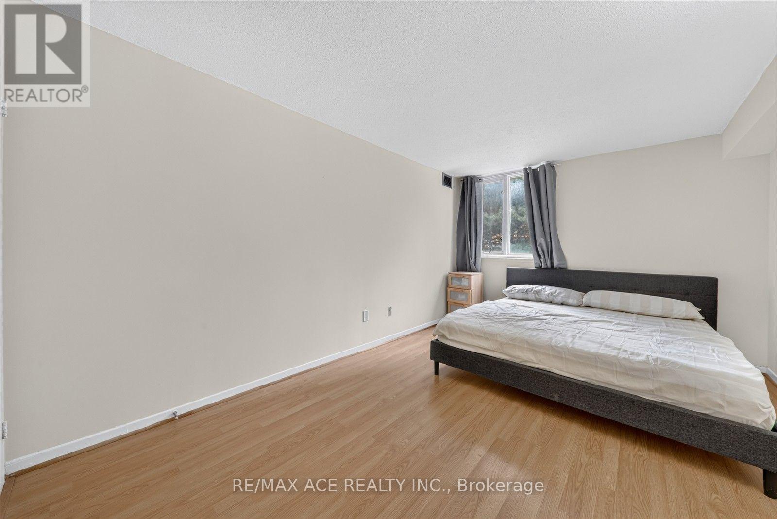 #201 15 SEWELLS ROAD - Image 15