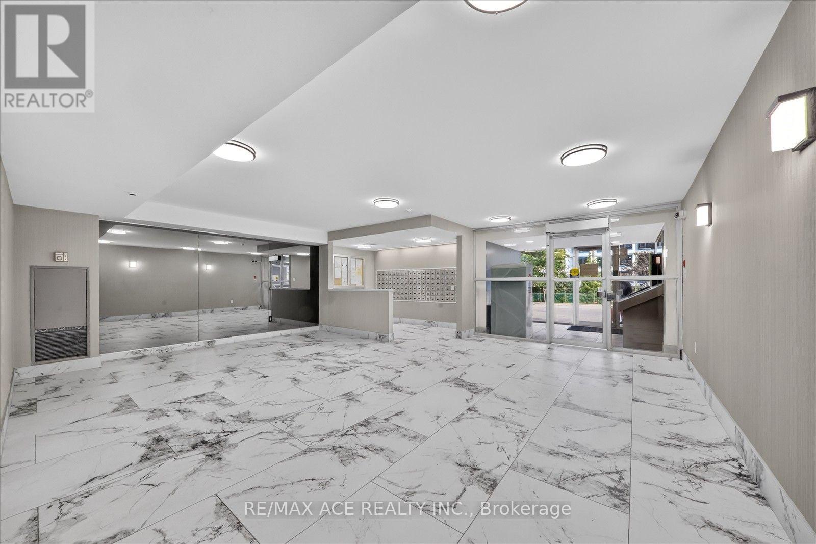 #201 15 SEWELLS ROAD - Image 6