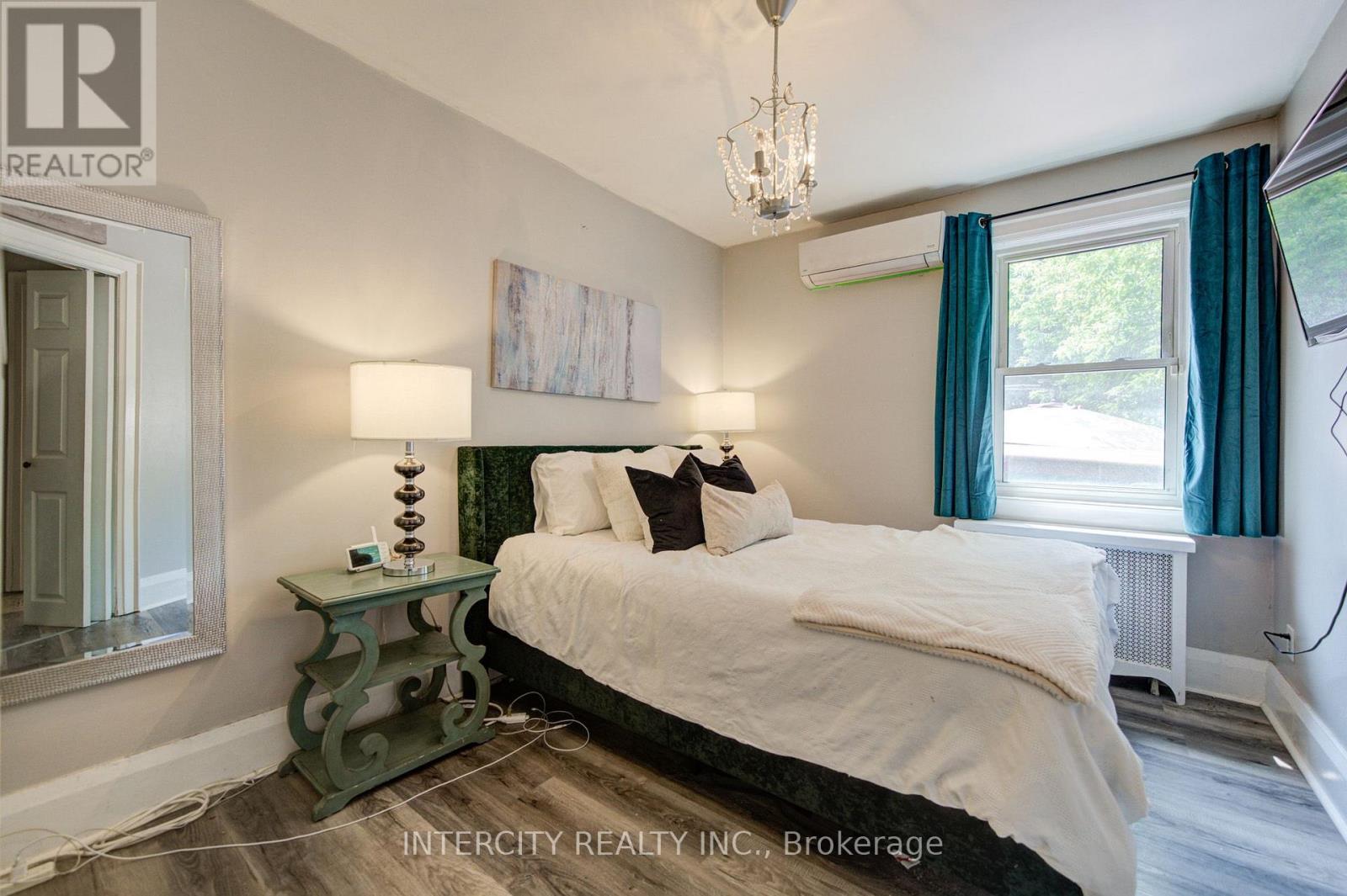 256 BLANTYRE AVENUE - Image 21